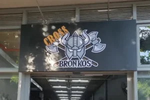 Cross Bronkos