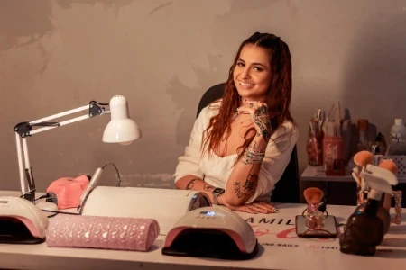 Studio Dedeka Nail Designer especialista em unhas de gel